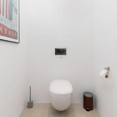 Neptun Park Spacious 3-bedroom By Renters Apartment